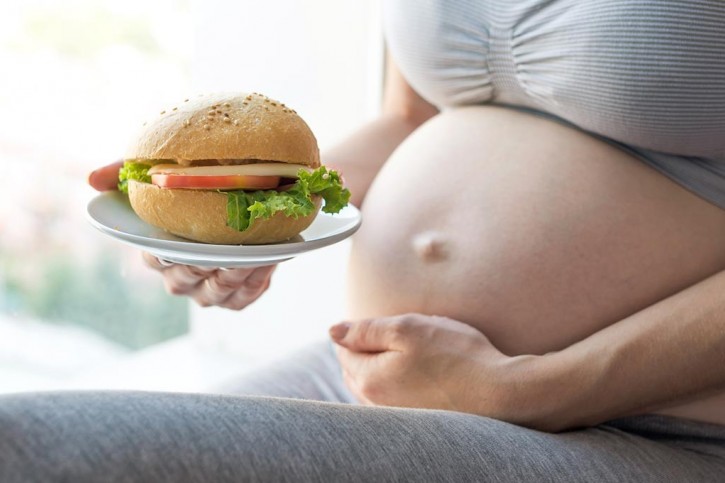 Czego nie jeść w ciąży
